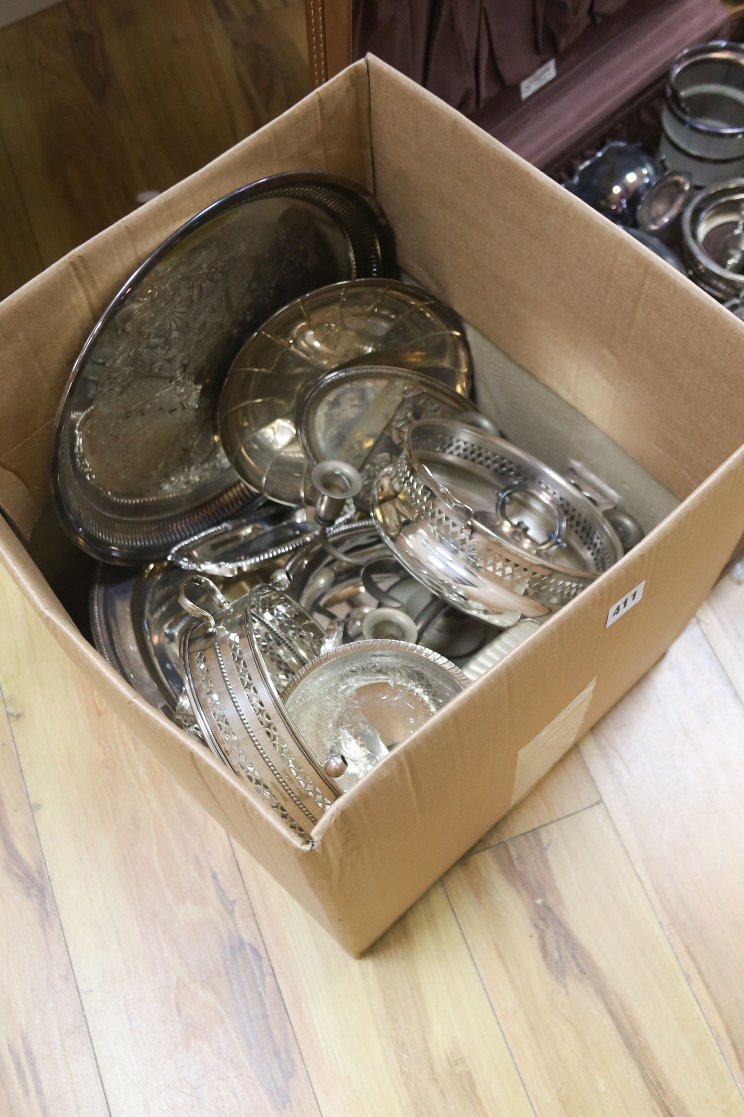 A plated six-bottle crust stand and a quantity of plated wares